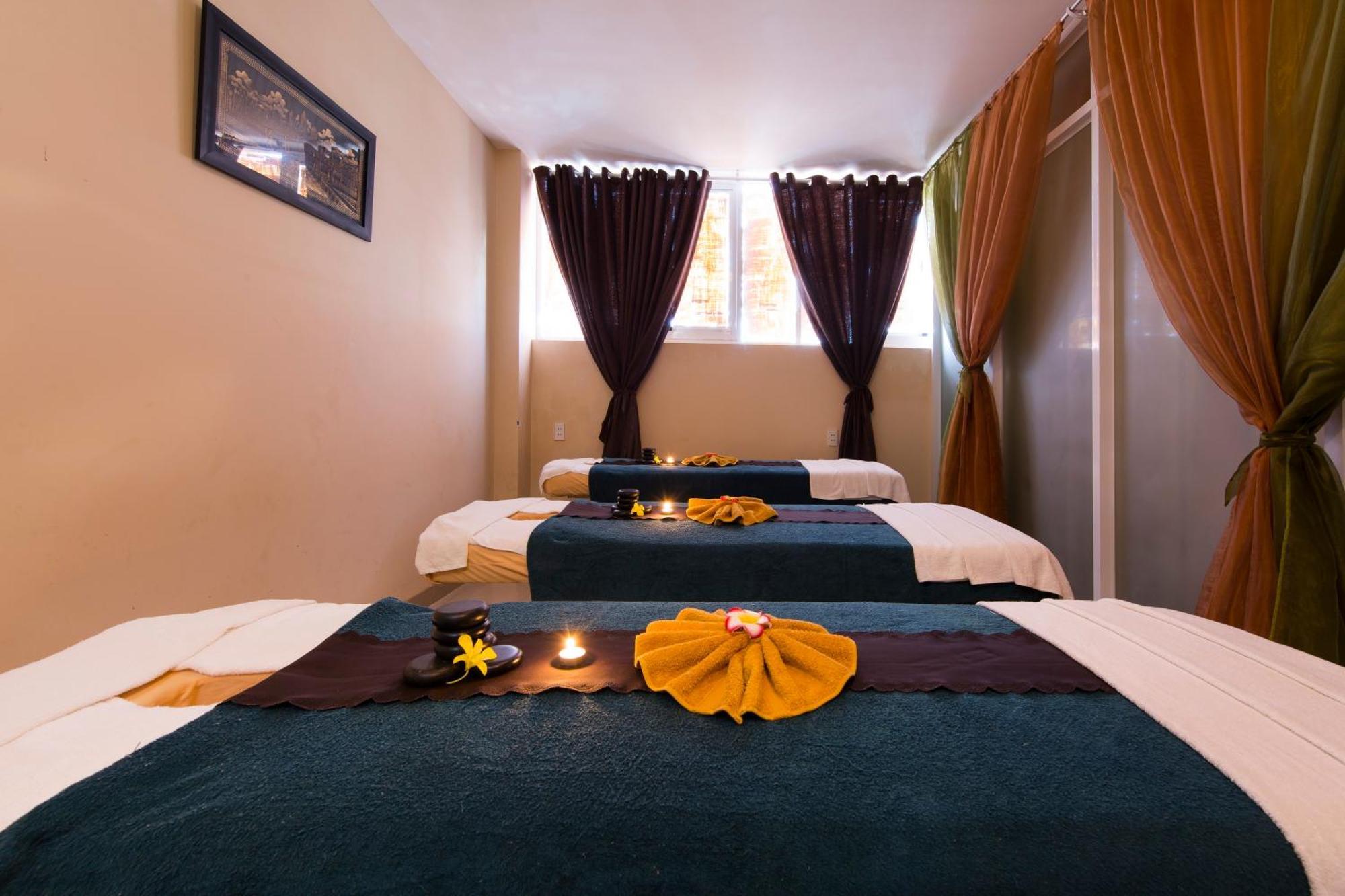Galliot Khách sạn 4*