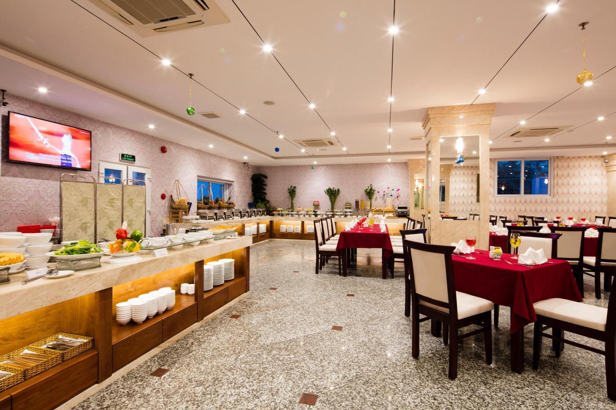 Khách sạn Galliot 4*