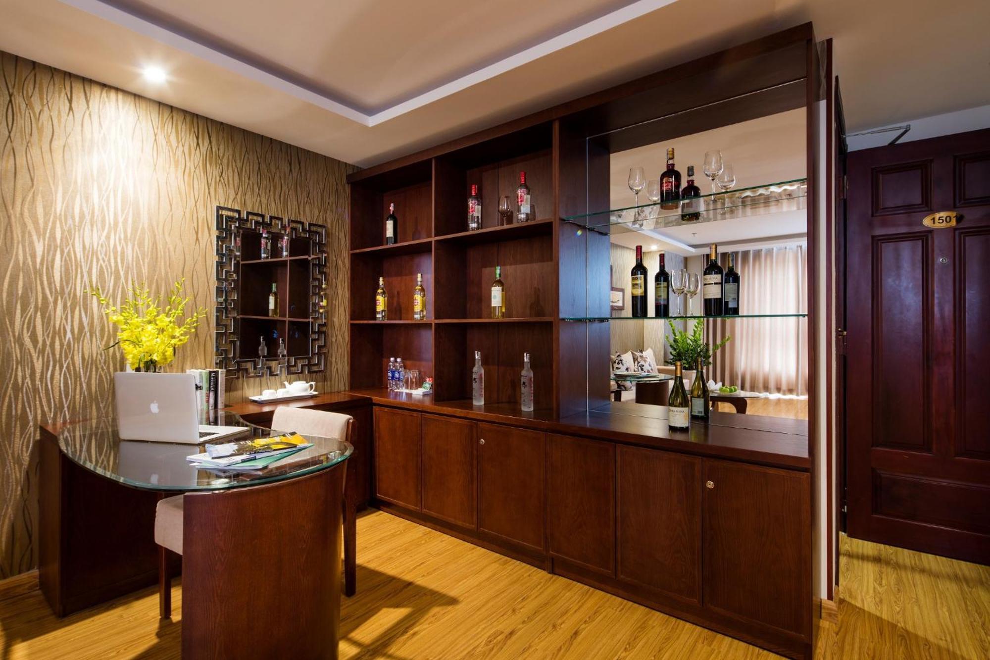 Galliot Khách sạn 4*